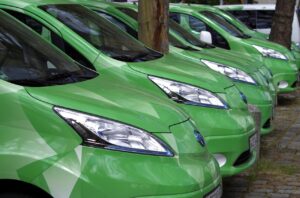 Transport 4202183 1280 - nouvelles normes de sécurité pour vos utilitaires : ne pas rester à la traîne!