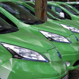 Transport 4202183 1280 - nouvelles normes de sécurité pour vos utilitaires : ne pas rester à la traîne!