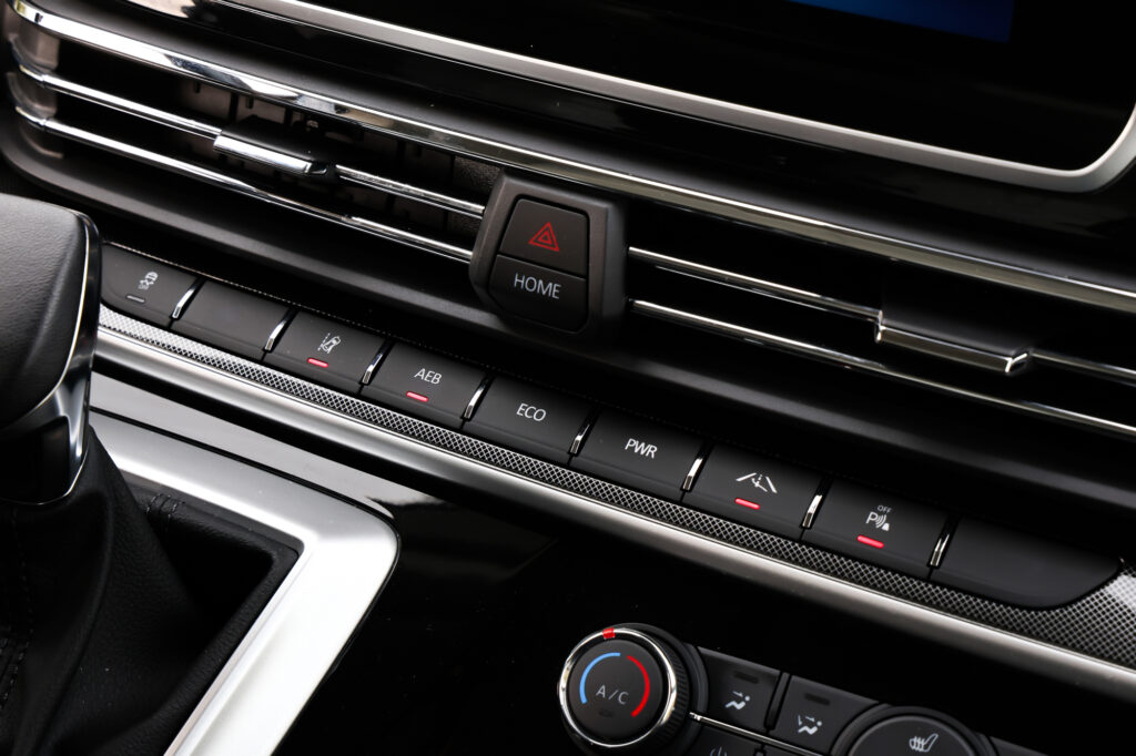 ©nass m. Maxus edeliver 9 myutilitaire 21 - essai maxus edeliver 9 (l2h2) : un fourgon électrique grand format,aussi polyvalent que complet!