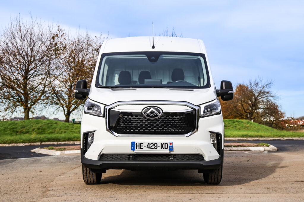 ©nass m. Maxus edeliver 9 myutilitaire 4 - essai maxus edeliver 9 (l2h2) : un fourgon électrique grand format,aussi polyvalent que complet!