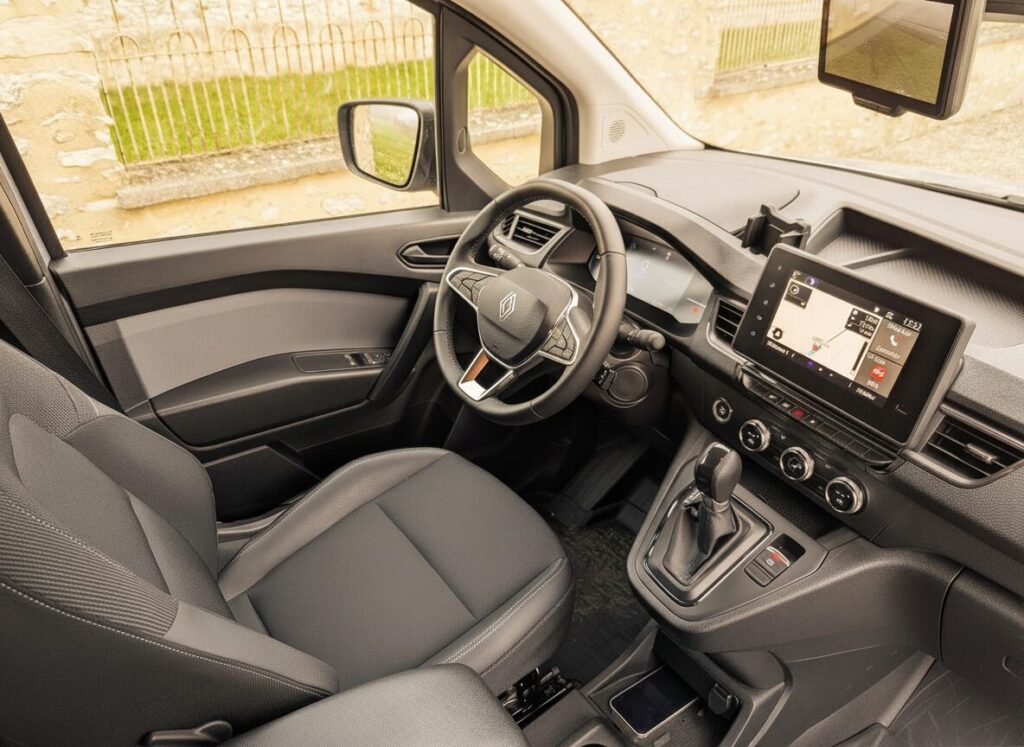 Essai renault kangoo van6 - essai renault kangoo van l2 blue dci 115 auto extra : ce diesel lui va comme un gant