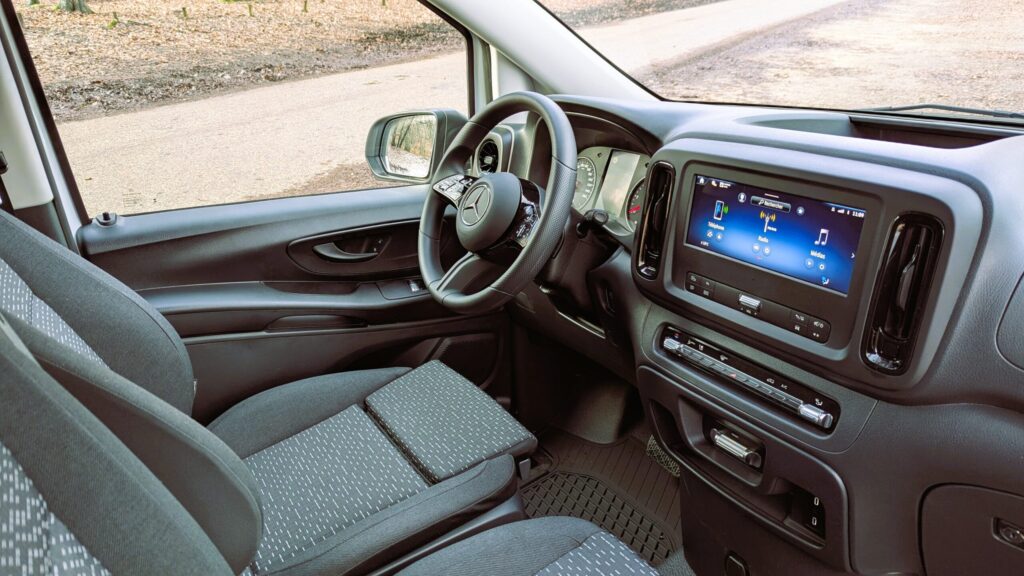 Essai mercedes vito 114 cdi myutilitaire c julien marcos 10 - essai mercedes vito fourgon 114 cdi compact : un modèle d’accès pas au rabais