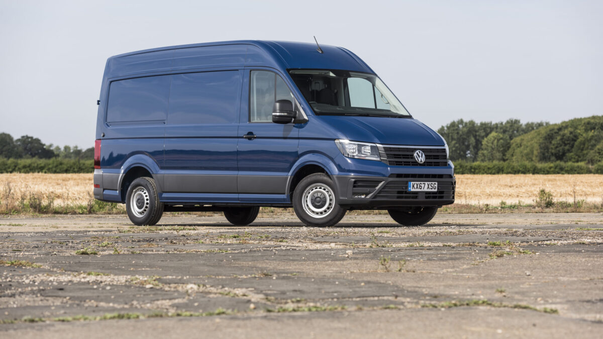 Original 41045 crafter award win - le volkswagen crafter élu meilleur grand fourgon lors des van reviewer awards 2026!