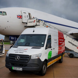 Original 6122 swissport image 1 1 - investissement stratégique de swissport dans des fourgonnettes électriques chez mercedes-benz