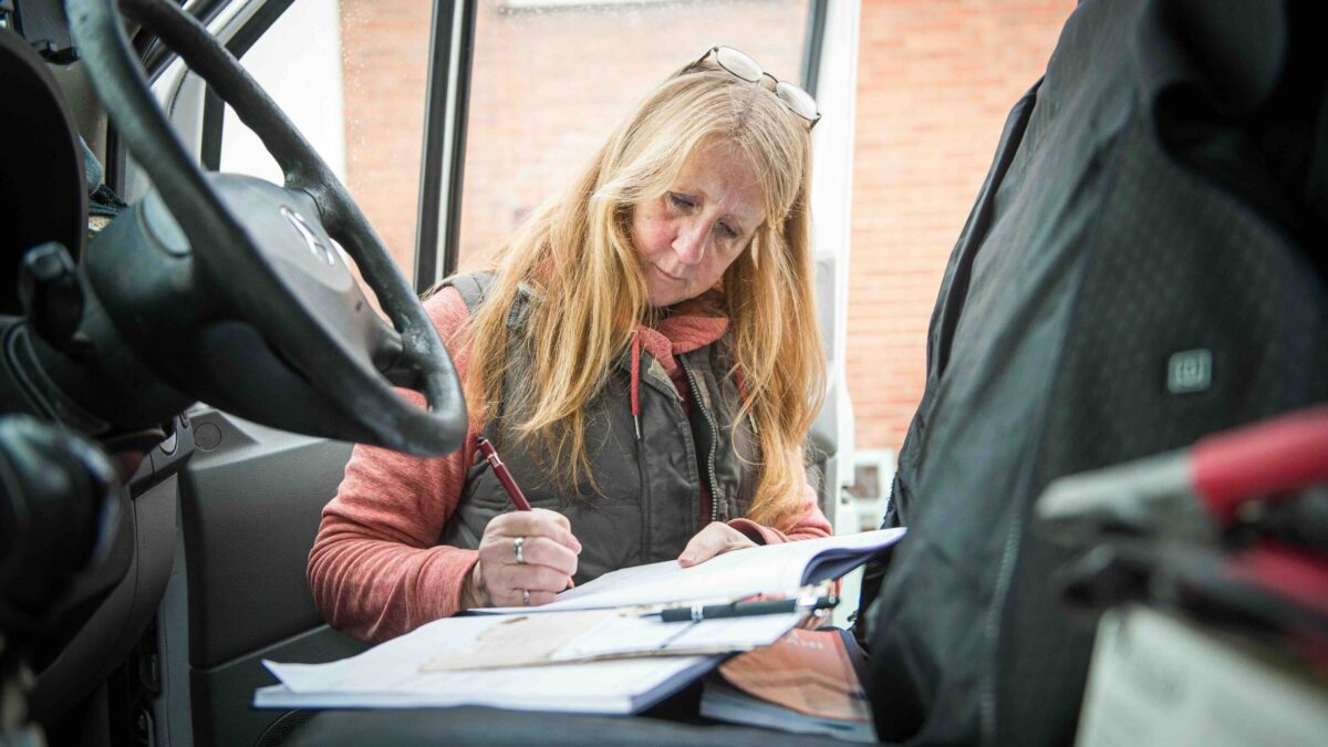 Mercedes-benz vans time to talk