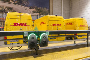 1920 dhlesprinter3mobenergy - dhl express france et mercedes-benz : un partenariat durable pour une mobilité électrique