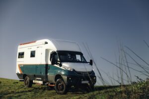 2026 iveco daily tigrotto 3c cartier 15 - le tigrotto façon camping-car : un daily 4x4 sans équivalent sur le marché, paré pour l’aventure!