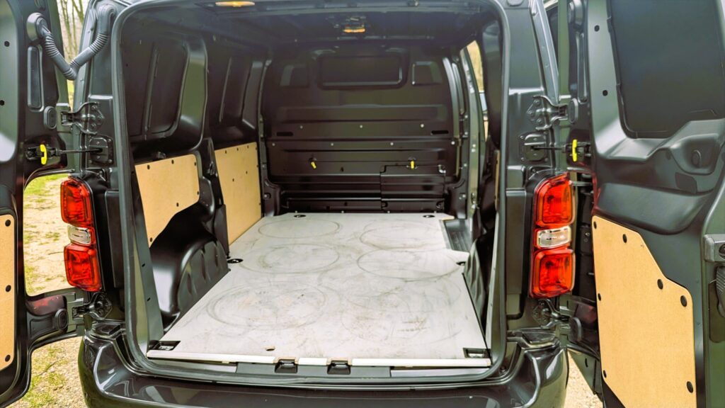 Essai fiat scudo 180 1 - essai fiat scudo fourgon m diesel 180 ch automatique : pour les pros qui roulent beaucoup