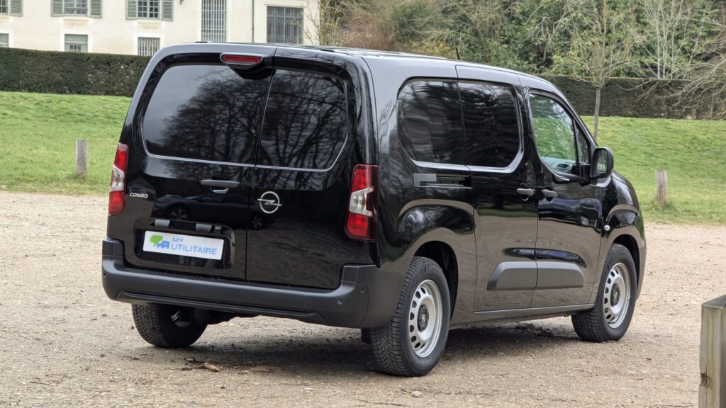 Essai opel combo 4 - essai opel combo cargo xl électrique : l’ami des professionnels en milieu urbain