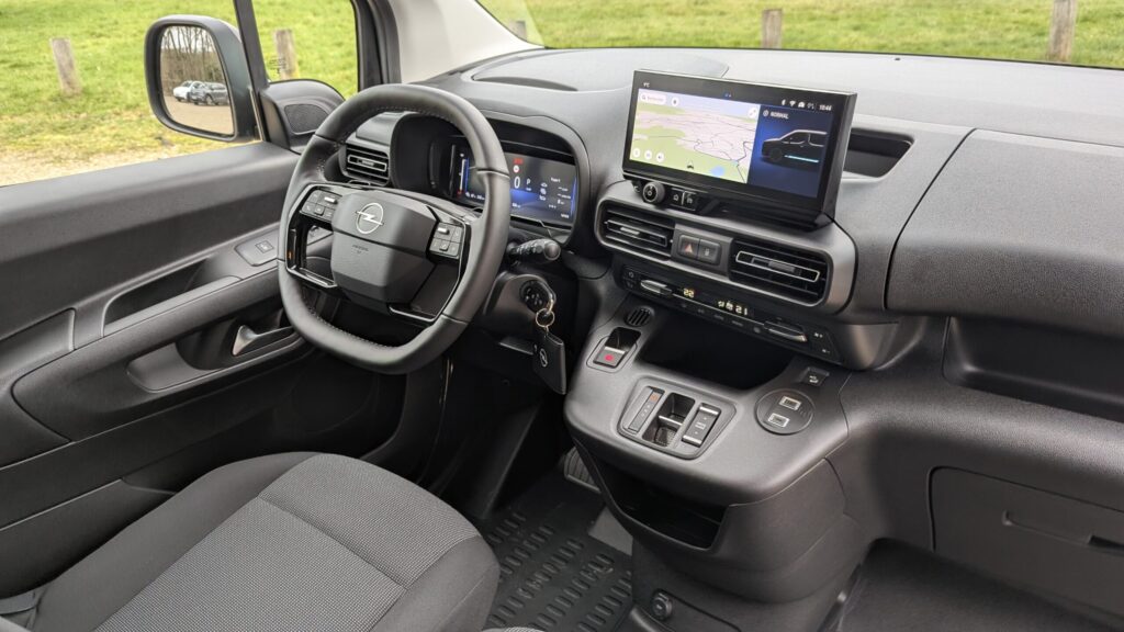 Essai opel combo 6 - essai opel combo cargo xl électrique : l’ami des professionnels en milieu urbain