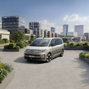 79a0d2e19904a7627f6b658f000ee747 2098x1659 1 - nouveau volkswagen multivan : une évolution significative après 40 ans d’excellence!