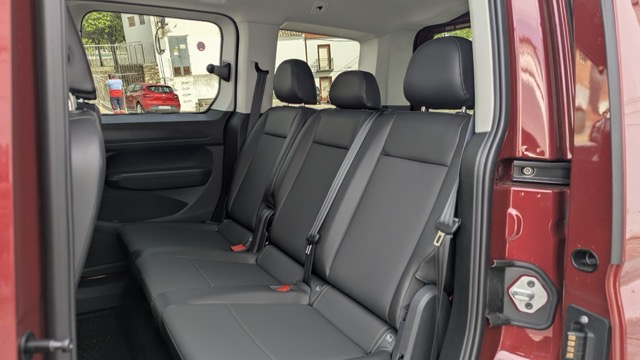 Essai volkswagen caddy cmarcospxl 20260421 153540199 moyenne 1 - essai volkswagen caddy ehybrid 150 dsg6 : un hybride rechargeable vraiment efficient