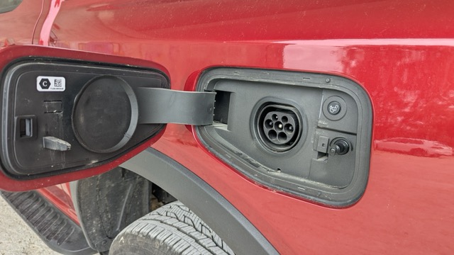 Essai ford ranger phev wildtrak c julien marcospxl 20260502 122830890 moyenne - essai ford ranger phev 281 ch 4wd double cabine : un pick-up de référence malmené par la taxation française