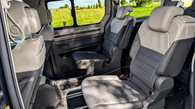 Essai volkswagen multivan cjulien marcosimage 7 moyenne - essai volkswagen multivan ehybrid 4motion 2026 : la rolls du transport de personnes