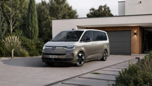6d462f9aeb806c86f36150080fb8bb2f 2098x1182 1 - volkswagen multivan et california : les versions mises à jour ouvrent aux commandes le 18 juin