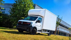 Essai renault trucks master 1 - essai renault trucks master offroad ccab 3t5 : un utilitaire presque sur mesure