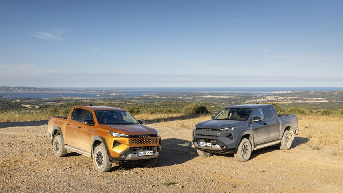 Toyota hilux hybride electrique duo 1 grande - essai toyota hilux 2026 : la référence des pick-up change d'ère sans renier son adn de travailleur