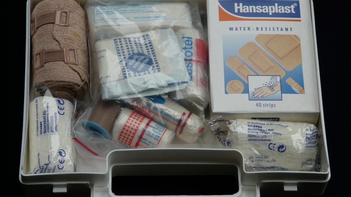 Hans first aid kit 62643 - la trousse de secours est-elle obligatoire dans un véhicule utilitaire?