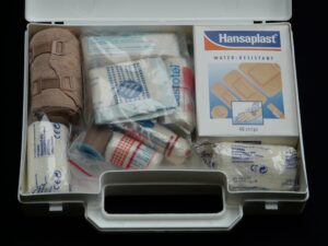 Hans first aid kit 62643 - la trousse de secours est-elle obligatoire dans un véhicule utilitaire?